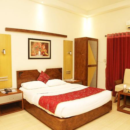 The Grand Regency Hotel Bahawalpur Exterior foto